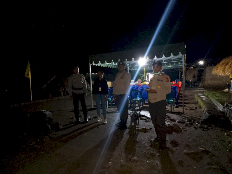 Kampanye Tatap Muka Terbatas/Dialogis Bhabinkamtibmas Polsek Adonara Monitoring Pastikan Berjalan Aman Dan Tertib
