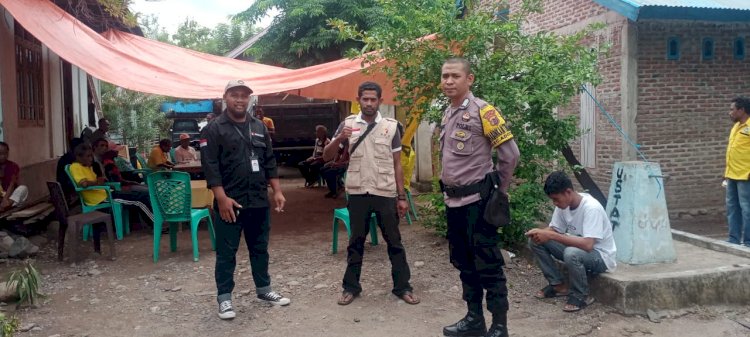 Membantu Menjaga Situasi Kamtibmas, Bhabinkamtibmas Lakukan Pengamanan Dan Monitoring Kegiatan Kampanye Calon Anggota DPRD Flotim