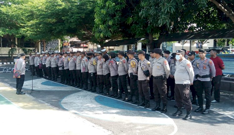 Hari Pertama Operasi Lilin Turangga 2023 Pos Terpadu Polres Flotim Jaga Situasi Keamanan Tetap Kondusif