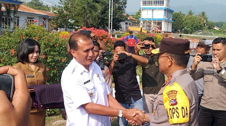 Kunjungan Kapolda NTT Dalam Rangka Meninjau Situasi Dampak Erupsi Gunung Lewotobi di Kab. Flotim