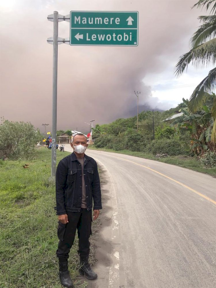 Kapolres Flotim turun Langsung Pastikan evakuasi dan jalur jalan lintas Larantuka - Maumere aman.