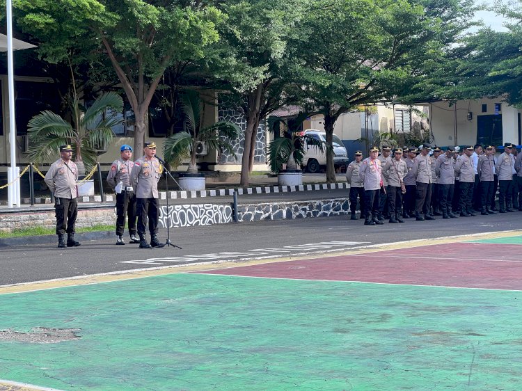 Kapolres Flotim Motivasi Personilnya untuk tetap melayani Masyarakat dengan Baik.