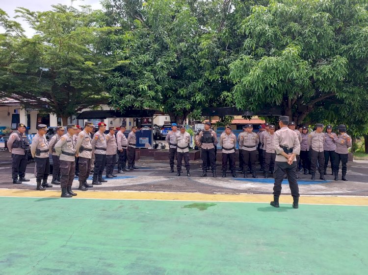 Apel Kesiapan Polres Flotim Dalam  Pengamanan Kampanye  Terbuka di Lapangan Suku Tokan  Pemilu 2024.