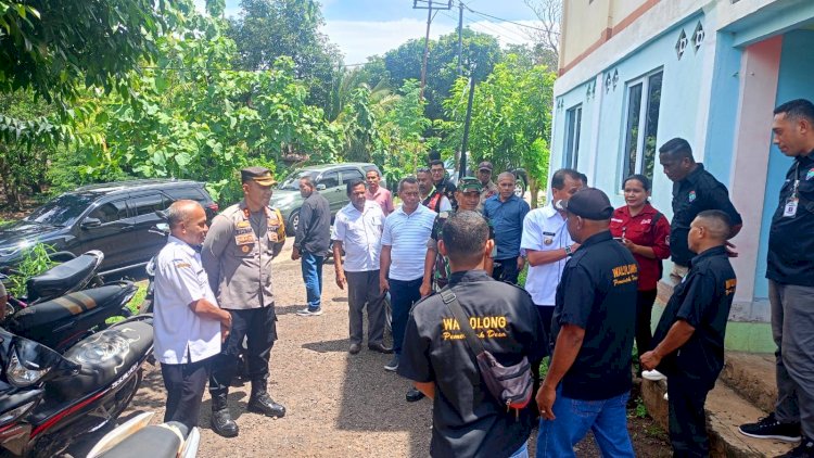 Kapolres Flotim  bersama Penjabat Bupati Flotim, Dandim 1624 Flotim lakukan pengecekan TPS saat hari H Tahap Pungut Hitung di Kab. Flotim.