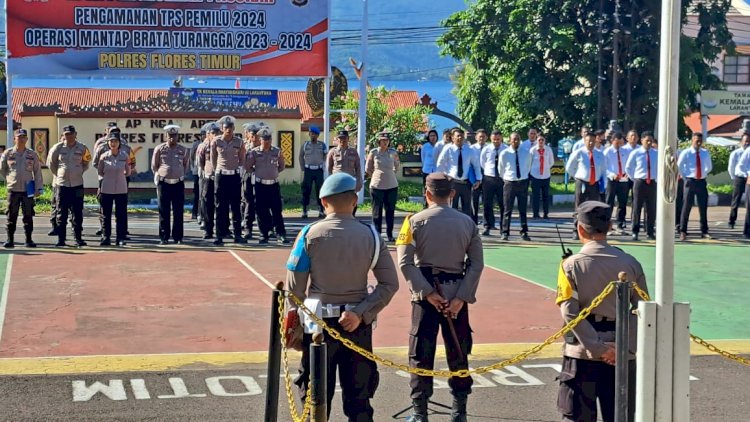 Arahan Kapolres Flotim terkait Pengamanan Anggota pada tahapan Pleno di PPK Se-Kab. Flotim.