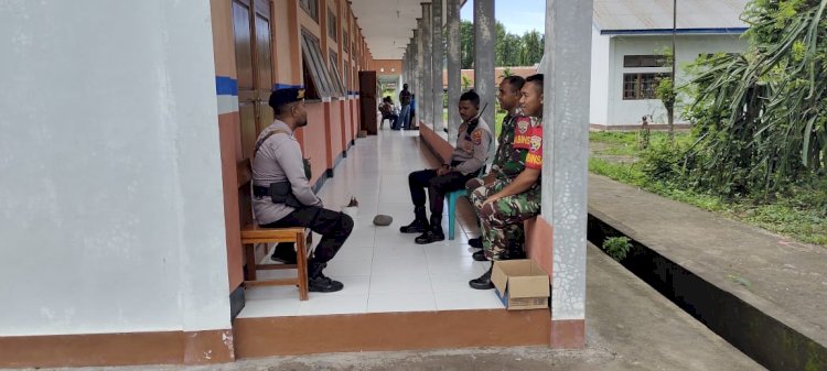 Sinegritas TNI POlLRI Mengamankan Rapat Pleno Rekapitulasi Perolehan Suara Pemilihan Umum 2024.