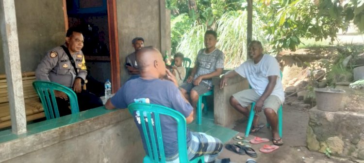 Dalam Memelihara Keamanan Dan Ketertiban Bhabinkamtibmas Sambangi Pemuda Desa Binaannya