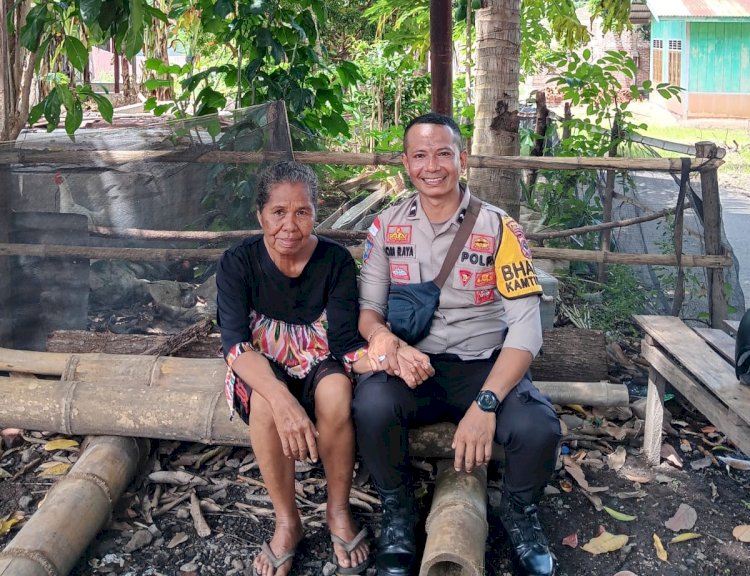 Jalin Kedekatan Bhabinkamtibmas Sambangi Warga Kelurahan Amagarapati
