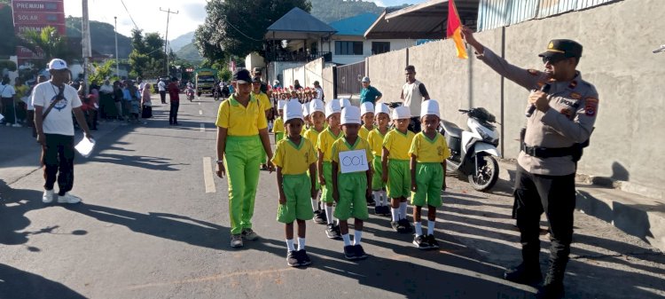 Pengamanan Kegiatan Lomba Gerak Jalan Meriah di Waiwerang Kec. Adonara Timur berjalan aman.