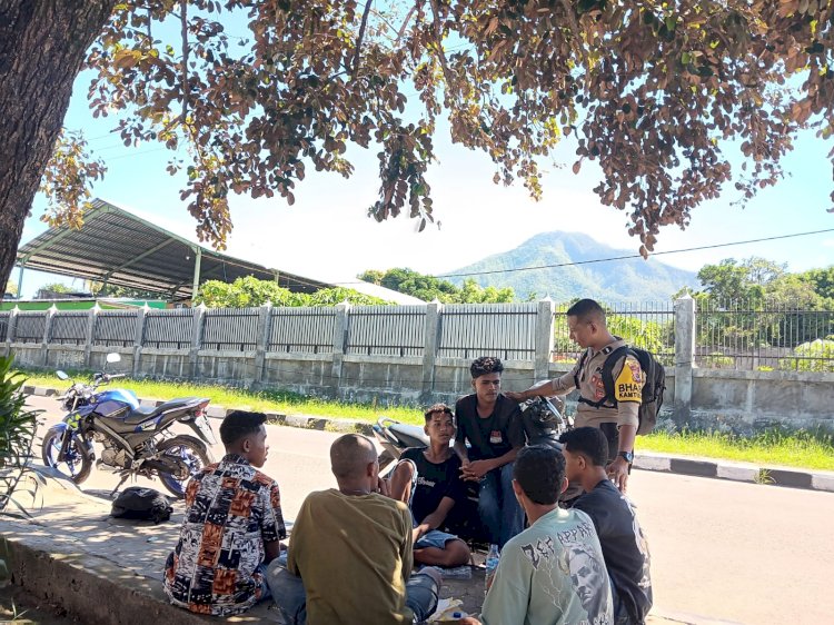 Pesan Kamtibmas Bhabinkamtibmas Saat Lakukan Sambang Dialogis Bersama Pemuda Nagi