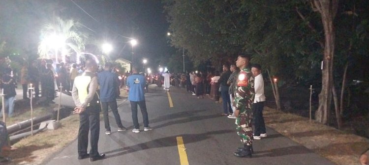 Berikan Rasa Aman : Sinergitas Pengamanan Giat Keagamaan oleh Bhabinkamtibmas dan Babinsa di Desa Bama - Flores Timur.
