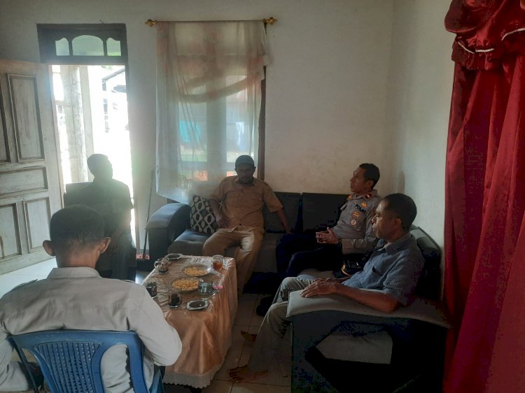 Giat Kapolsek Adonara Barat Ipda Januardana Rambi dalam upaya  menjaga dan Pelihara  kamtibmas yang kondusif jelang Pilkada 2024.