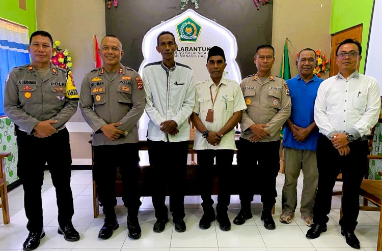 Kapolres Flores Timur AKBP I Nyoman Putra Sandita Sambangi Ketua PHBI Larantuka