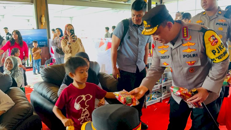 Tinjau Rest Area KM 456, Kapolri Instruksikan Jajaran Maksimal Beri Pelayanan dan Atur Lalin Arus Balik