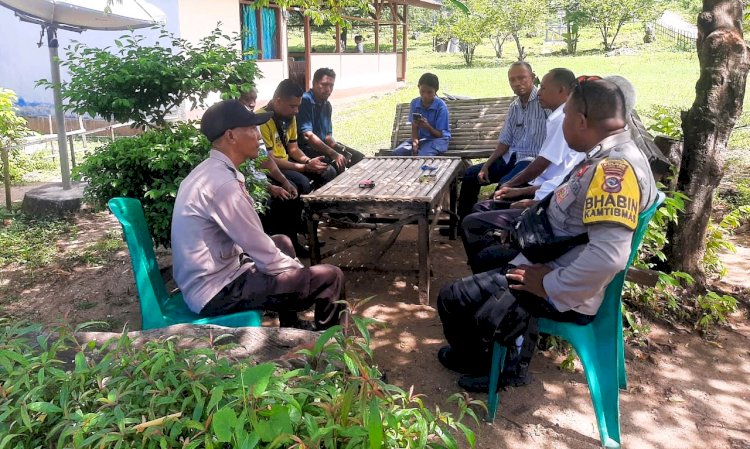 Bhabinkamtibmas Tanjung Bunga Lakukan Sambang dan Koordinasi di Desa Waibao