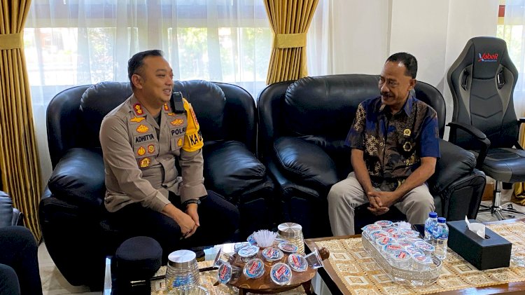 Pererat Sinergi, Kapolres Flotim Lakukan Silaturahmi ke Ketua DPRD