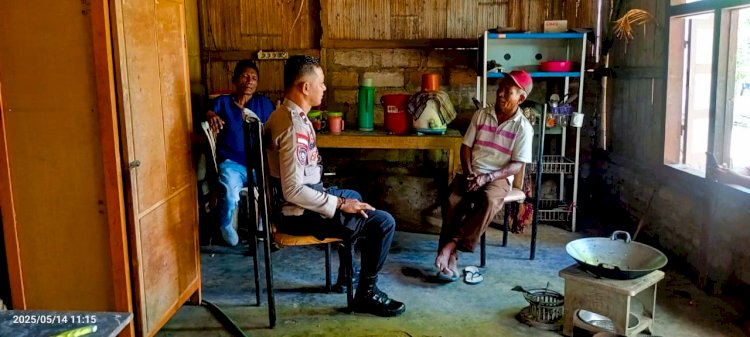 Aktif Sambangi Warga, Bhabinkamtibmas Aipda Gusti Dorong Partisipasi Jaga Sitkamtibmas