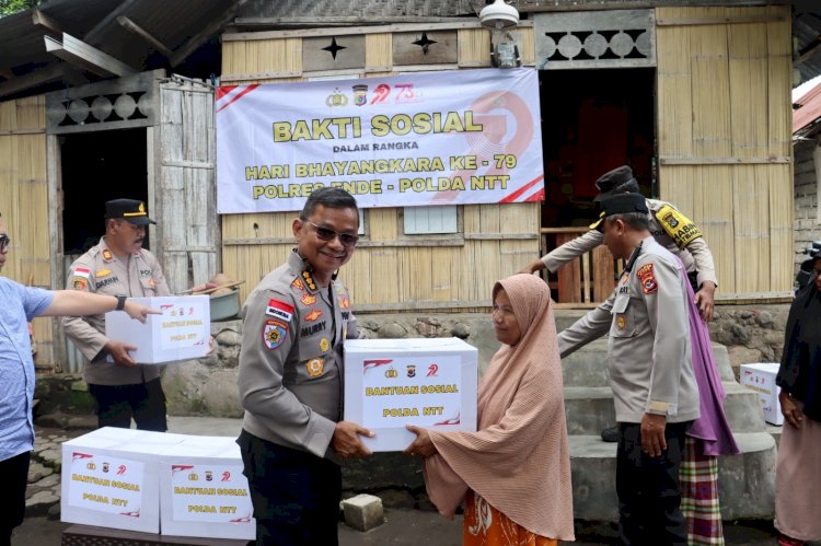 Peduli dan Berbagi di Hari Bhayangkara ke-79, Wakapolda NTT Sambangi Panti Asuhan Bhakti Luhur Ende