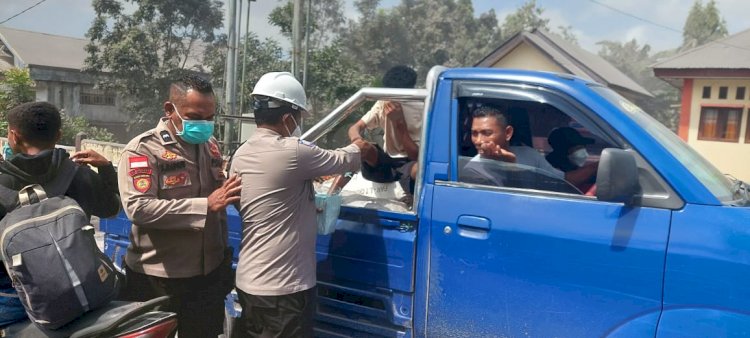 Himbauan Humanis Polri dan giat mitigasi lainnya kepada warga Terdampak Gunung Lewotobi Laki-laki