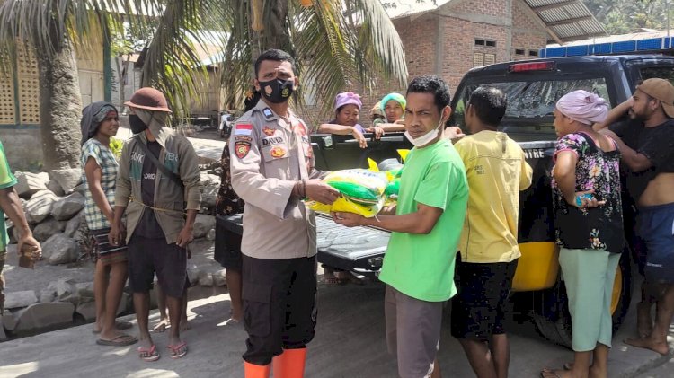 Polsek Wulanggitang Polres Flotim Laksanakan Gerakan Pangan Murah di Kecamatan Wulanggitang