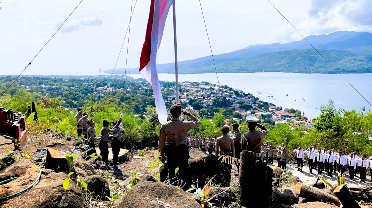 Merah Putih Berkibar di Bukit Postoh, Polres Flores Timur Kumandangkan Pesan Persatuan dan Nasionalisme