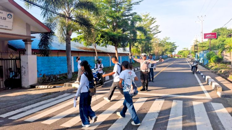 Wujudkan Budaya Tertib Berlalu Lintas, Satlantas Flotim Gelar Pengaturan di Titik Padat Aktivitas