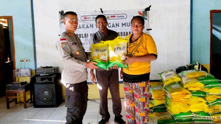 Polres Flotim Bantu Warga Hadapi Kenaikan Harga, 5 Ton Beras Murah Ludes Terjual!