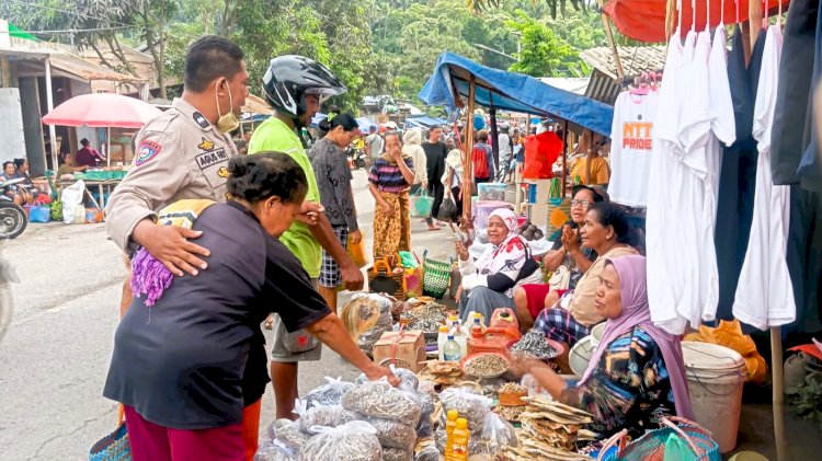 Pasar Boru Aman dan Nyaman, Berkat Patroli Rutin Bhabinkamtibmas Wulanggitang