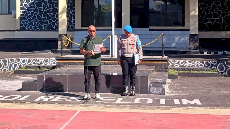 Kembali, Kasi Humas Polres Flotim Tekankan Pentingnya Literasi Digital dan Kehumasan Saat Apel Pagi