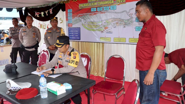 Kapolres Flores Timur Cek Pos Pam dan Pos Yan Ops Lilin, Pastikan Pengamanan Nataru Kondusif