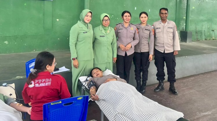 Sinergitas TNI–Polri, Polres Flotim Ambil Bagian Donor Darah di Kodim 1624