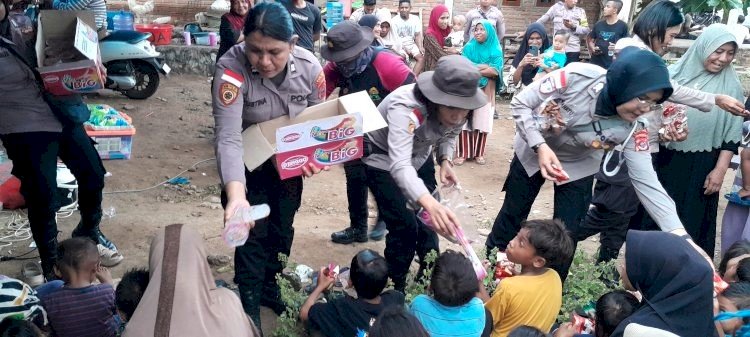 Kapolres Flores Timur dan Polwan Turun ke Lokasi, Ratusan Rumah Rusak Akibat Gempa di Adonara Timur
