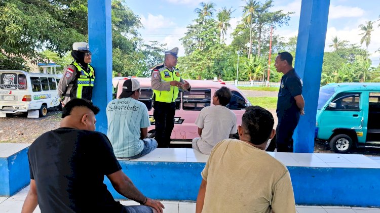Satlantas Polres Flotim Bangun Budaya Tertib Berkendara di Terminal Lamawalang