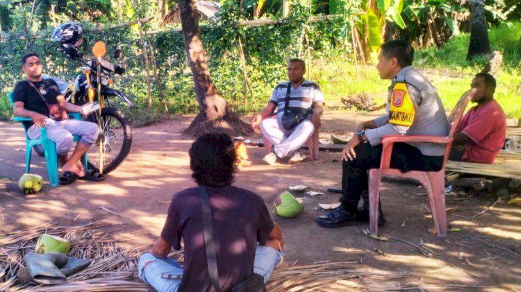 AIPDA Daniel Nahak Rangkul Warga Bandona Lewat Sambang Kamtibmas