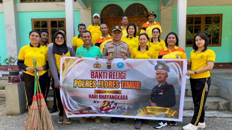 Bhakti Religi di Gereja Ebenhezer, Polres Flores Timur Perkuat Harmoni Menyambut Bhayangkara ke-80