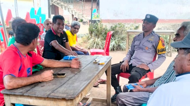 Bhabinkamtibmas Sambangi Warga Gelong, Ajak Bersama Menjaga Kedamaian Desa