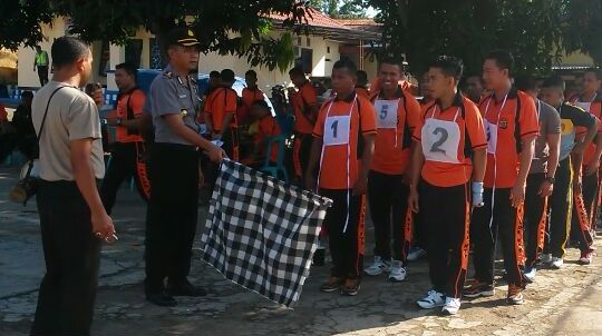Lewat Samjas, Ketahanan Fisik Seluruh Personil Polres Flores Timur Diuji