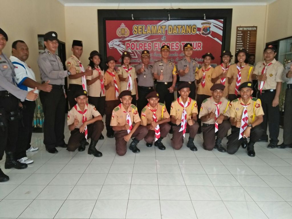 Pelepasan Sakabhayangkara Yang Mewakili Polres Flotim Untuk Mengikuti Loka Barat Kapolda NTT Cup I Tahun 2016.