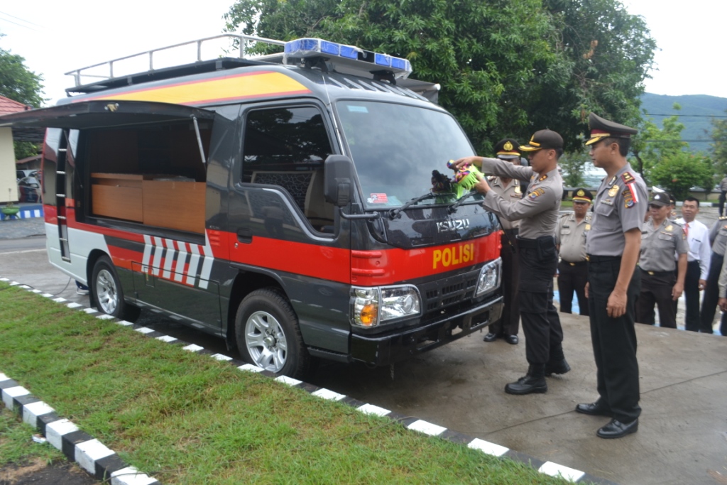 Kapolres Flotim Pimpin Upacara Hari Kesadaran Nasional.