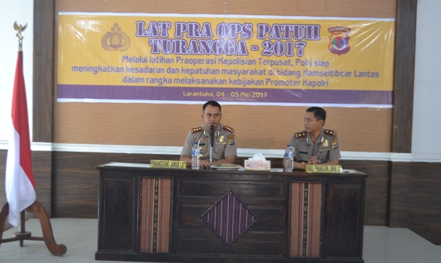 KAPOLRES FLOTIM MEMBUKA LATPRAOPS PATUH TURANGGA 2017 TINGKAT POLRES FLOTIM
