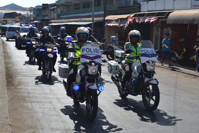 Polwan Polres Flotim Laksanakan Giat PANA Dengan Bersepeda Motor Dalam Rangka Menyambut HUT Polwan ke - 69