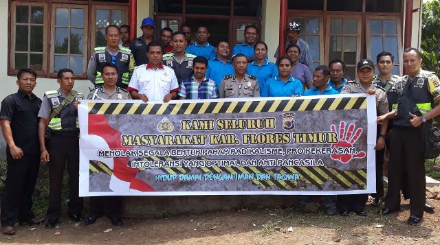 Tim Operasi Bina Waspada Polres Flotim Sambang ke Desa – desa Berikan Penyuluhan Tentang Antisipasi Radikalisme dan Anti Pancasila