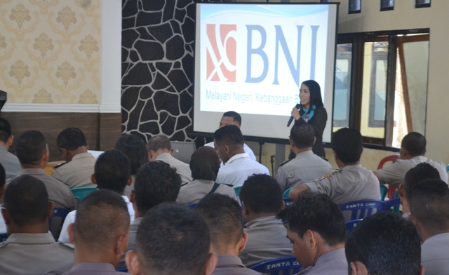 Personil Polres Flotim Terima Sosialisasi Pembayaran Tunkin Non Tunai Melalui Rekening Bank Negara Indonesia (BNI) 1946