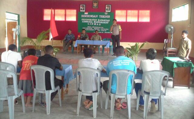 Bhabinkamtibmas Bersama Babinsa Bersinergi Berikan Materi Tentang Tugas dan Fungsi  Linmas Menjelang Pilgub 2018