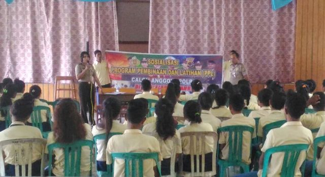 Polres Flotim Sosialisasi Program Pembinaan dan Latihan (PPL) Di SMAK Darius Larantuka