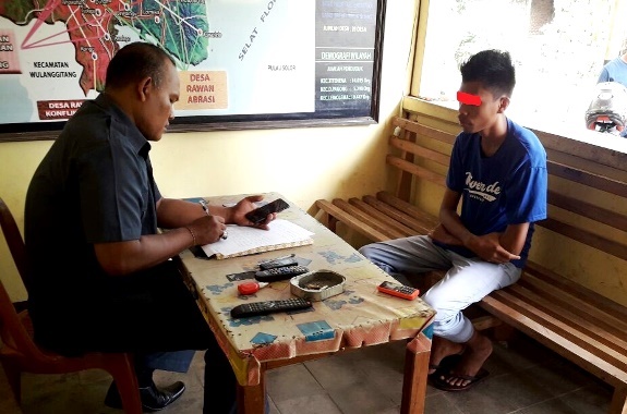 Call Center 110, Bercanda Melalui Call Center 110 Polres Flotim Jemput BST Dirumahnya