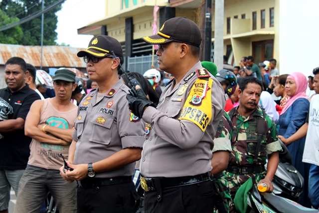 Polres Flotim Laksanakan Pengamanan Deklarasi Pasangan Viktor - Joss Berjalan Dengan Aman dan Tertib
