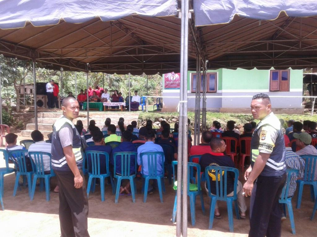 PILGUB 2018, Personil Polres Flotim Pam Kampanye Paslon Gubernur dan Wakil Gubernur dari Paket Marhaen