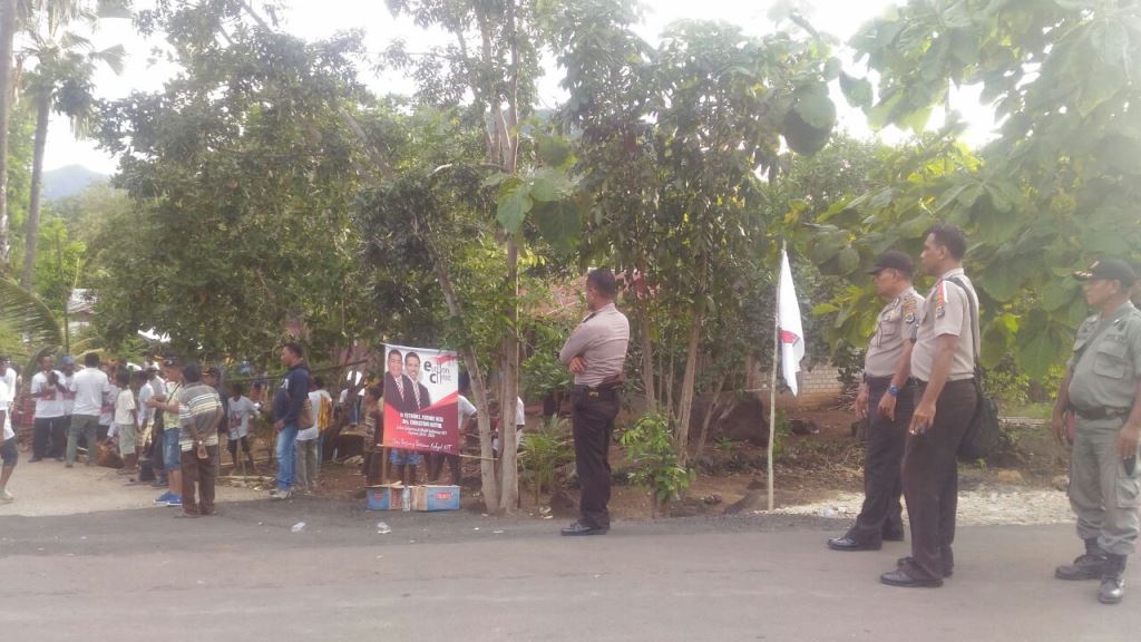33 Personil Polres Flotim Melaksanakan Pam Kampanye Dialogis dari Paket Esthon – Kris Diwilayah Kecamatan Wotan Ulumado