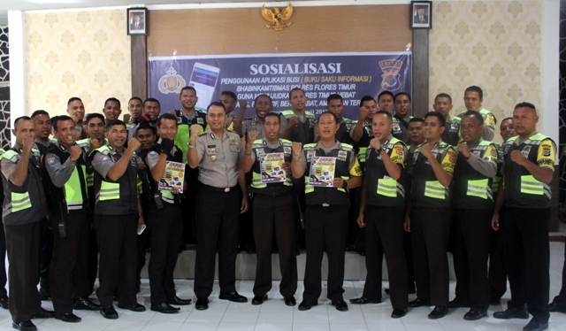 Kapolres Flotim Launching Aplikasi Buku Saku Informasi Bhabinkamtibmas Berbasis Online